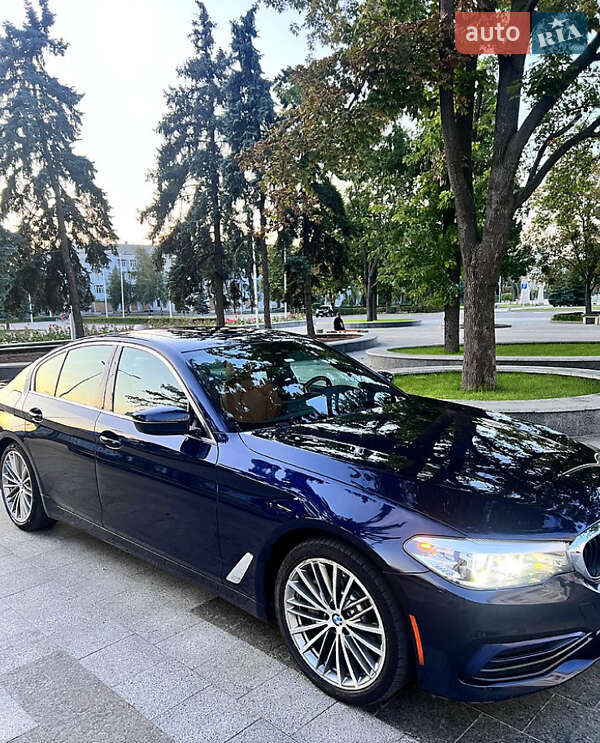 Седан BMW 5 Series 2019 в Львове