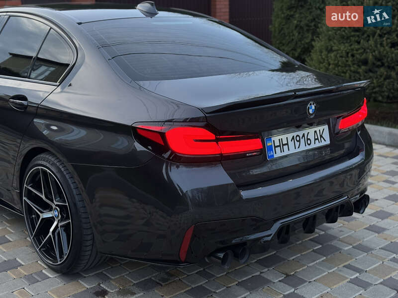 Седан BMW 5 Series 2017 в Одессе