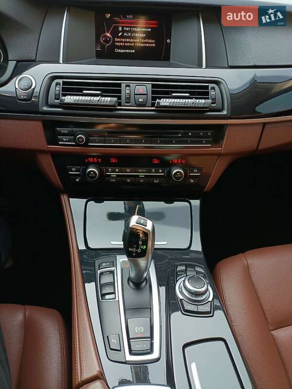 Седан BMW 5 Series 2015 в Дніпрі