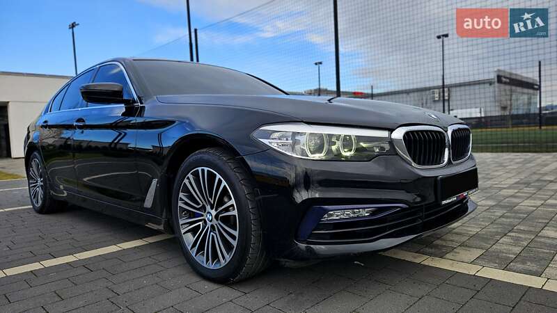 Седан BMW 5 Series 2017 в Мукачево