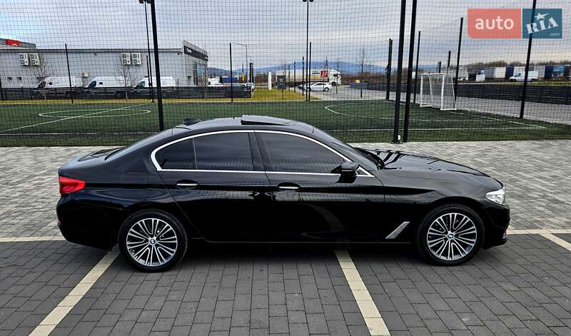 Седан BMW 5 Series 2017 в Мукачево