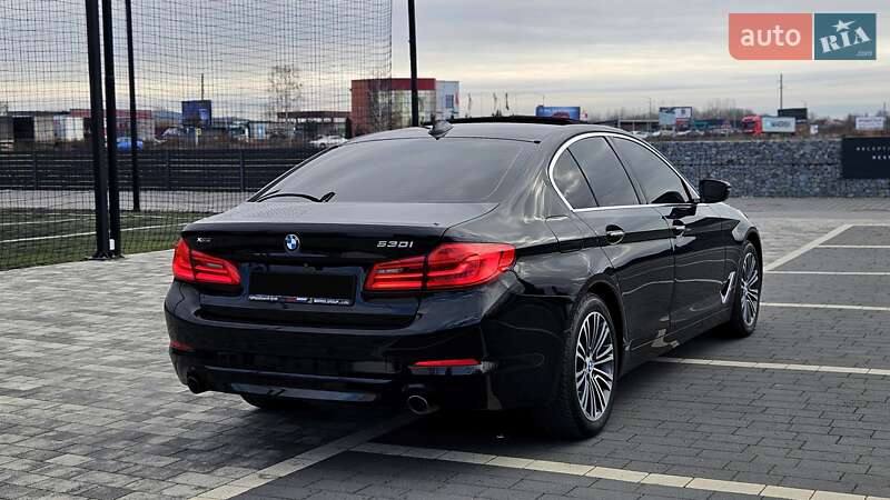 Седан BMW 5 Series 2017 в Мукачево