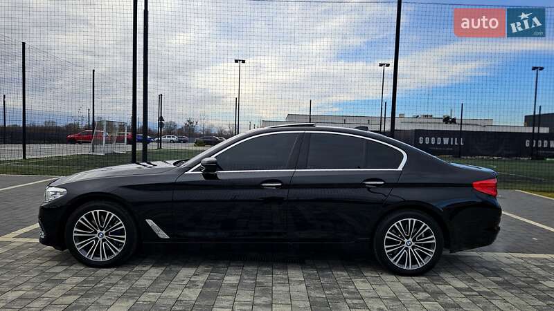 Седан BMW 5 Series 2017 в Мукачево