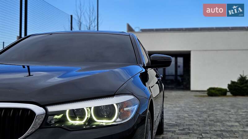 Седан BMW 5 Series 2017 в Мукачево