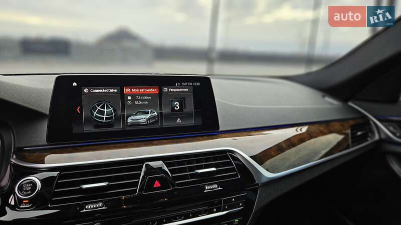 Седан BMW 5 Series 2017 в Мукачево