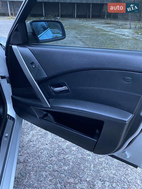 Седан BMW 5 Series 2004 в Новояворовске фото 10 Седан BMW 5 Series 2004 в Новояворовске