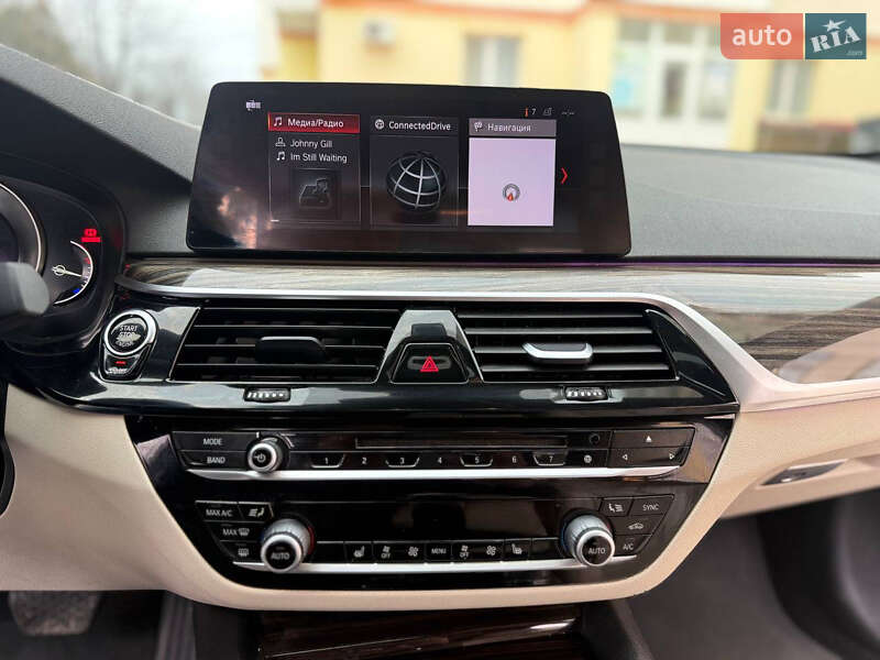 Седан BMW 5 Series 2018 в Кам'янець-Подільському