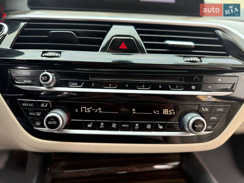 Седан BMW 5 Series 2018 в Кам'янець-Подільському