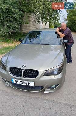 Седан BMW 5 Series 2004 в Смолином