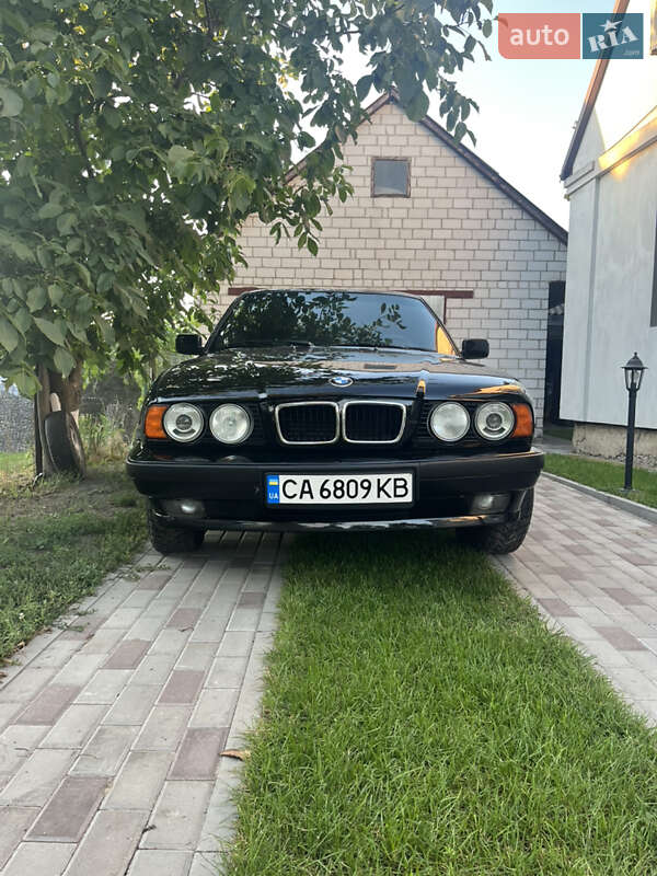 Седан BMW 5 Series 1994 в Черкассах