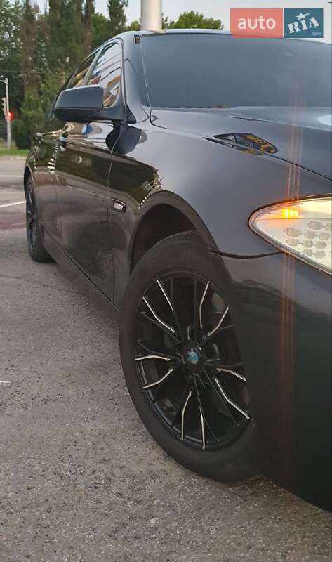 Седан BMW 5 Series 2012 в Івано-Франківську