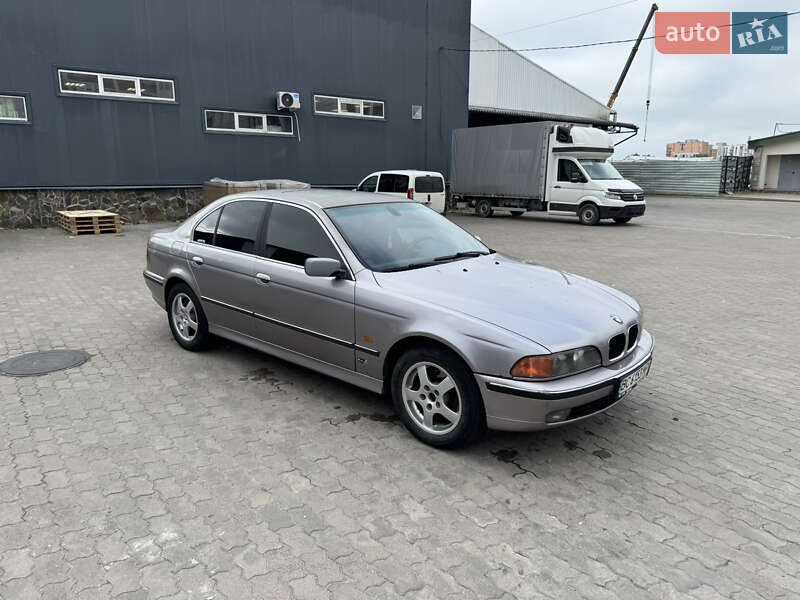 Седан BMW 5 Series 1999 в Стрию