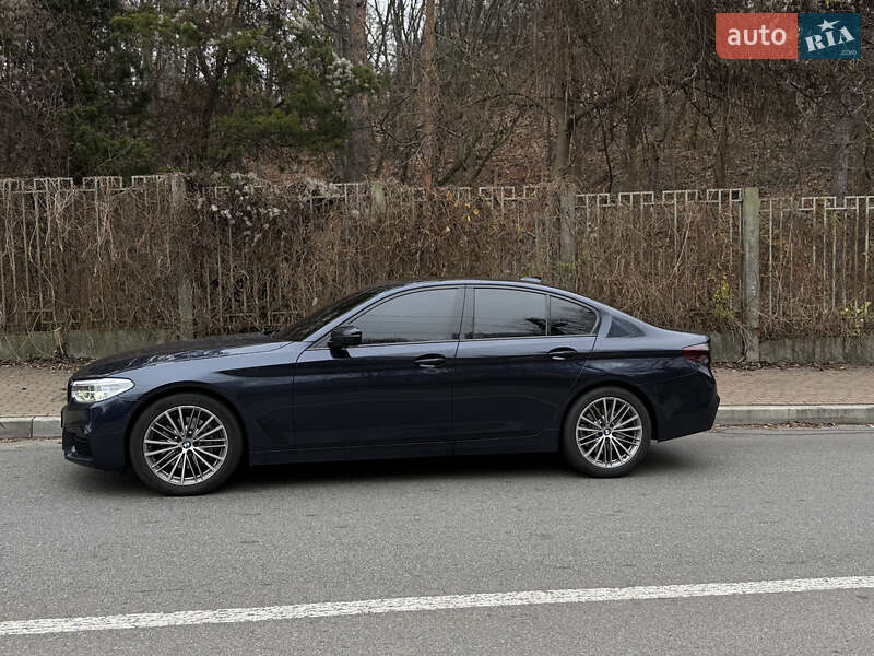 Седан BMW 5 Series 2020 в Киеве