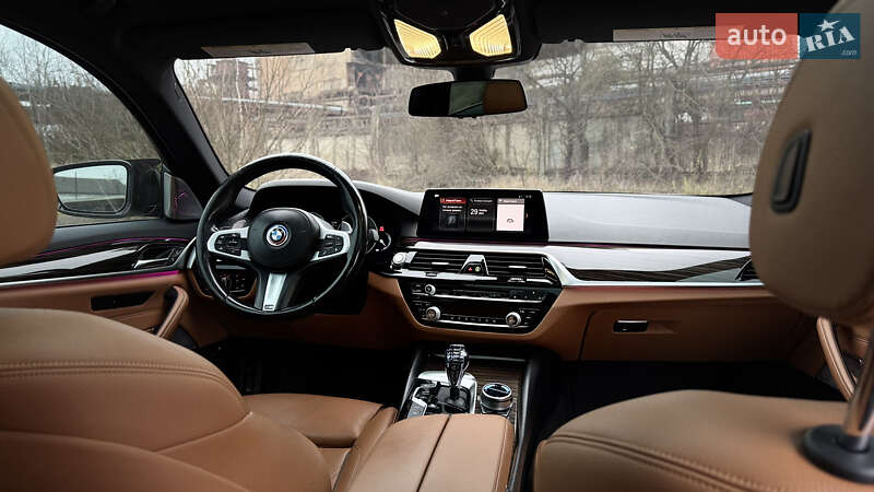 Седан BMW 5 Series 2018 в Калуше