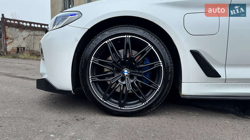 Седан BMW 5 Series 2018 в Калуше
