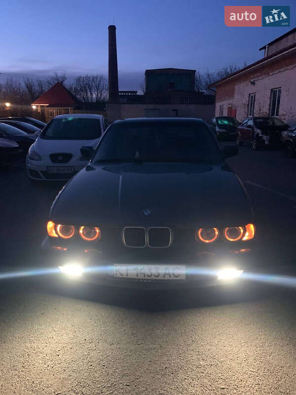 Седан BMW 5 Series 1988 в Ворзеле фото 9 Седан BMW 5 Series 1988 в Ворзеле