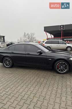 Седан BMW 5 Series 2011 в Новоселиці