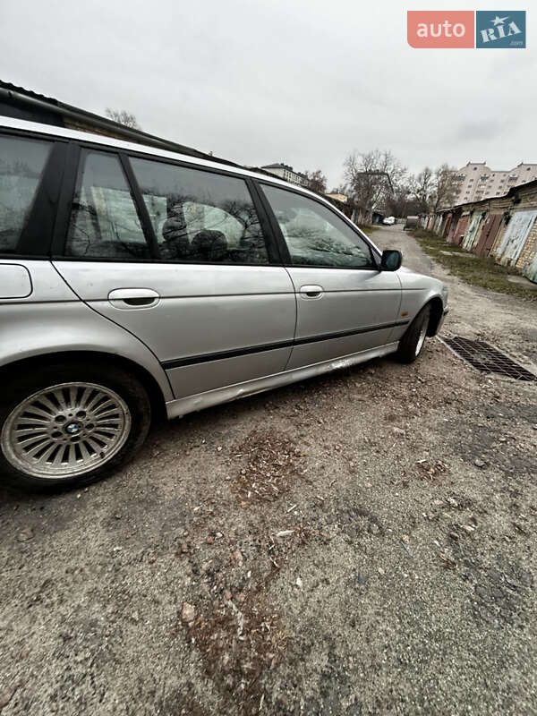Универсал BMW 5 Series 1999 в Буче