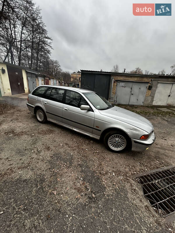 Универсал BMW 5 Series 1999 в Буче