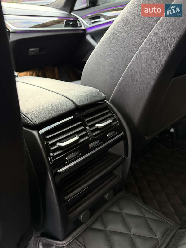 Седан BMW 5 Series 2019 в Днепре фото 54 Седан BMW 5 Series 2019 в Днепре