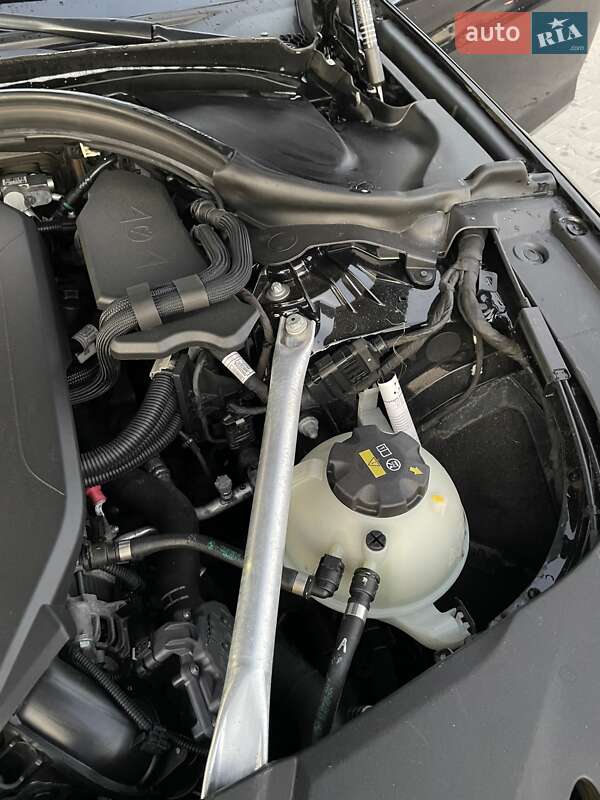 Седан BMW 5 Series 2018 в Вінниці