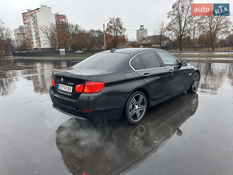 Седан BMW 5 Series 2011 в Чернигове