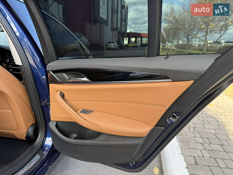 Седан BMW 5 Series 2018 в Киеве