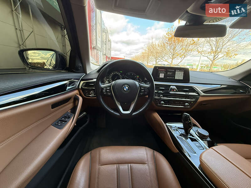 Седан BMW 5 Series 2018 в Киеве