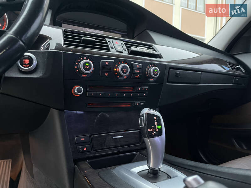 Седан BMW 5 Series 2008 в Дрогобыче