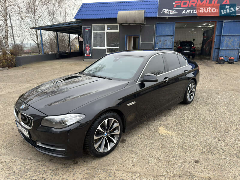 Седан BMW 5 Series 2014 в Южноукраинске
