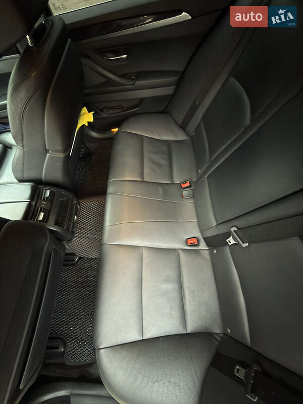 Седан BMW 5 Series 2014 в Южноукраинске