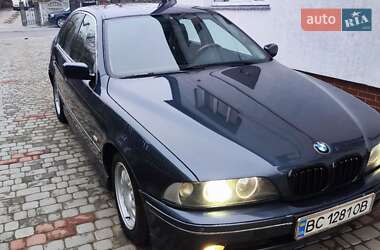 Седан BMW 5 Series 2002 в Буську