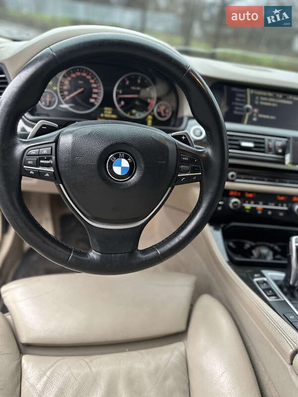 Седан BMW 5 Series 2010 в Полтаві