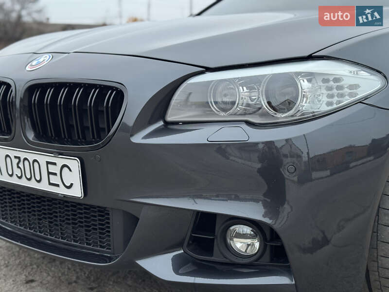 Седан BMW 5 Series 2012 в Умані