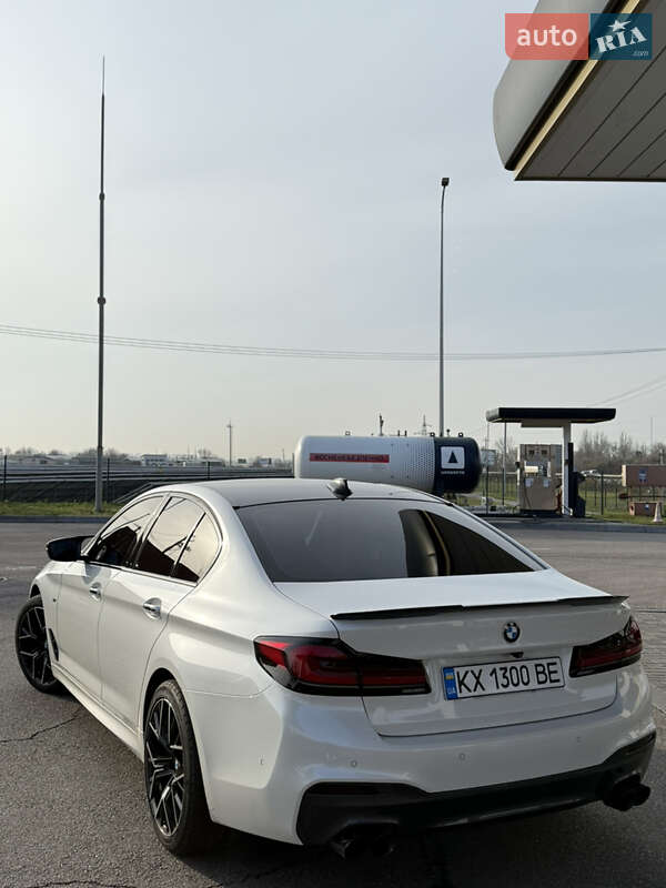 Седан BMW 5 Series 2017 в Днепре