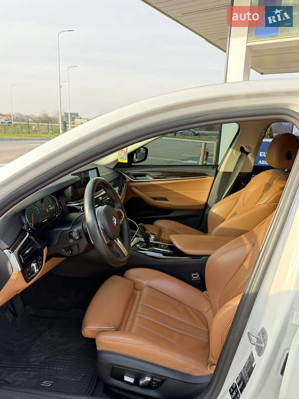 Седан BMW 5 Series 2017 в Днепре