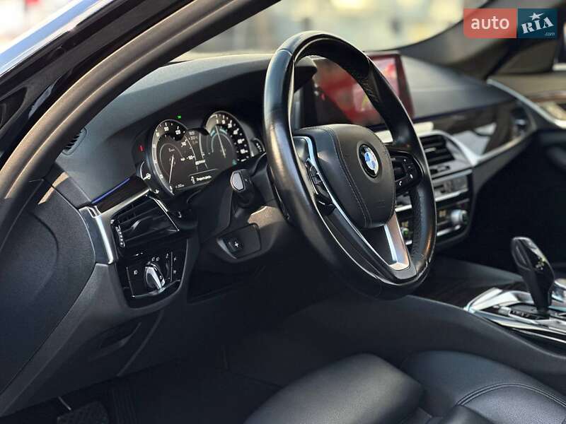 Седан BMW 5 Series 2018 в Киеве