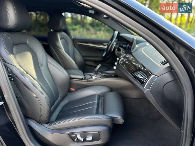 Седан BMW 5 Series 2018 в Киеве