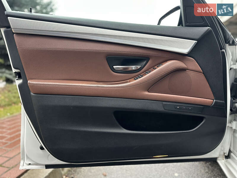 Седан BMW 5 Series 2016 в Киеве фото 43 Седан BMW 5 Series 2016 в Киеве