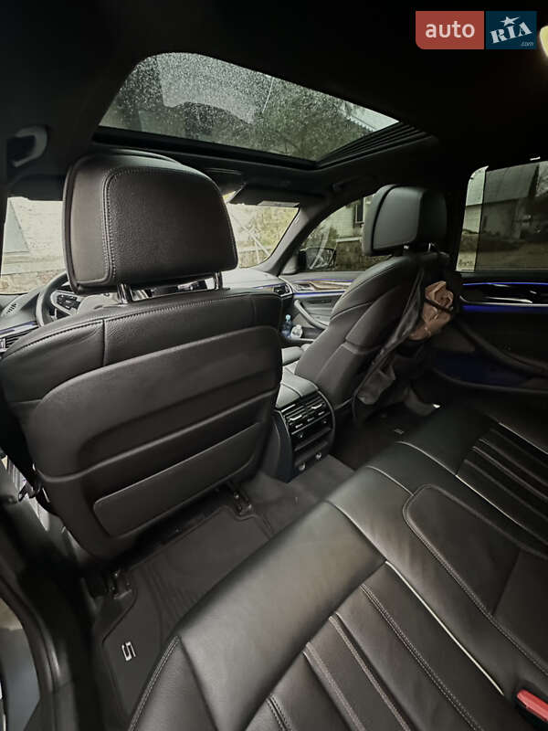 Седан BMW 5 Series 2019 в Києві фото 22 Седан BMW 5 Series 2019 в Києві