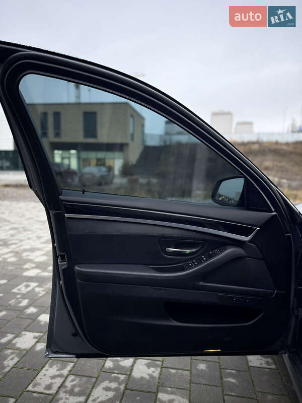 Седан BMW 5 Series 2011 в Хмельницком