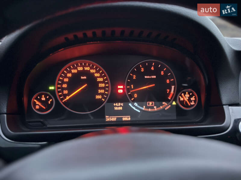 Седан BMW 5 Series 2011 в Хмельницком