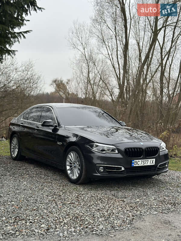 Седан BMW 5 Series 2014 в Львове