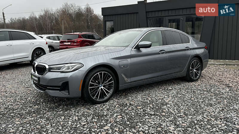 Седан BMW 5 Series 2021 в Львове