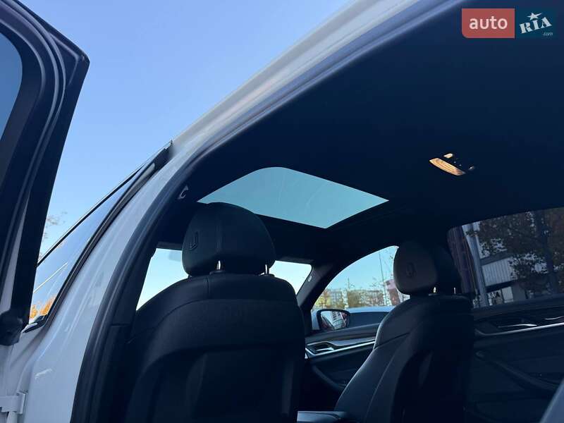 Седан BMW 5 Series 2018 в Киеве