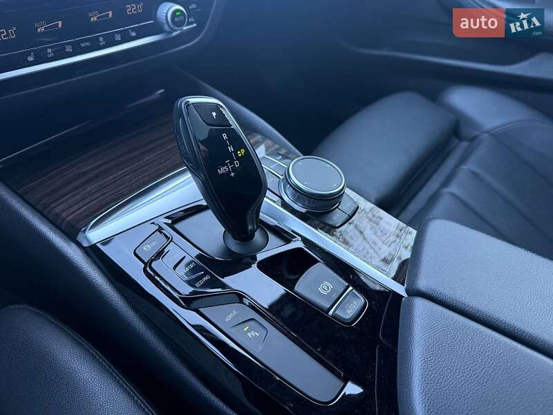 Седан BMW 5 Series 2018 в Киеве