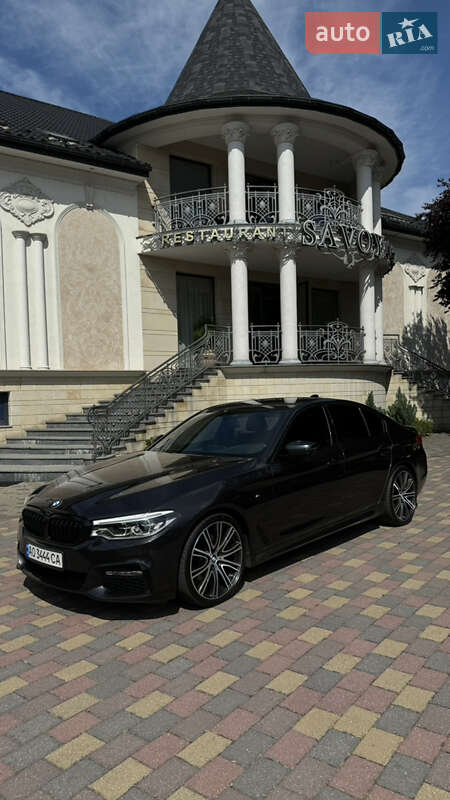 Седан BMW 5 Series 2017 в Мукачевому