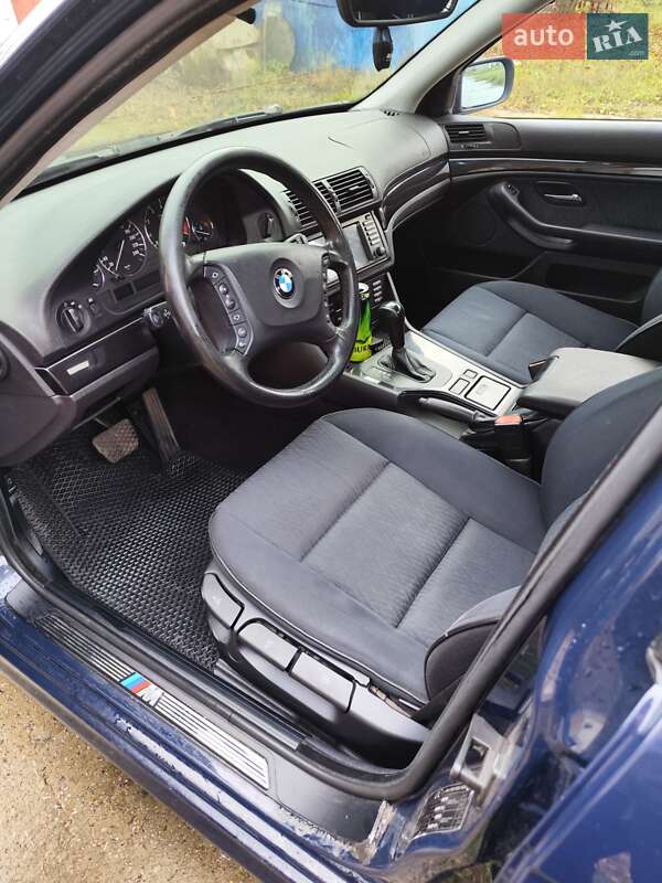Седан BMW 5 Series 2001 в Киеве