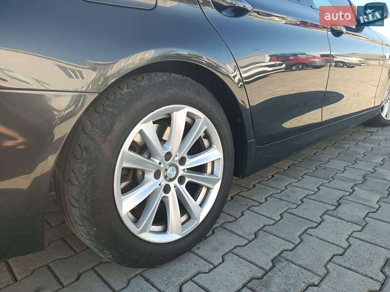 Универсал BMW 5 Series 2012 в Хусте