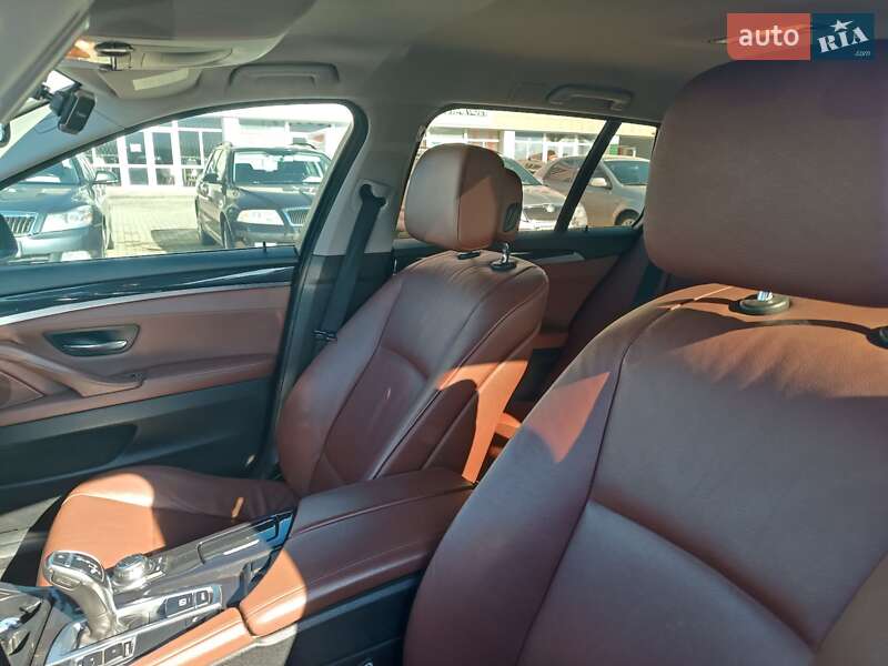 Универсал BMW 5 Series 2012 в Хусте
